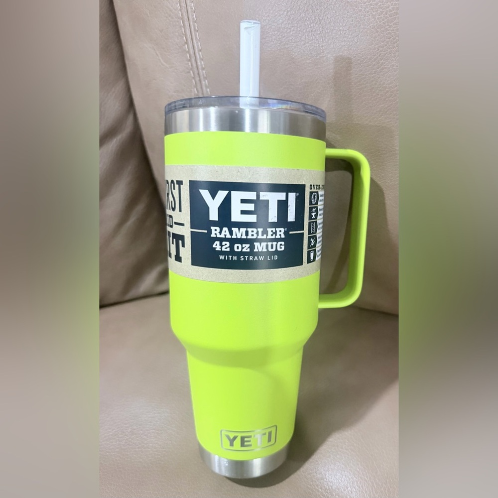 YETI Rambler 42oz Mug with Straw Lid - Chartreuse - Authentic - BRAND NEW